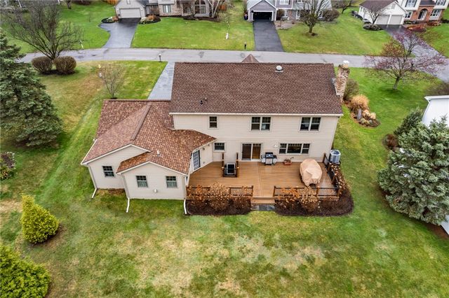 39 Saddle Brook, Pittsford, NY 14534