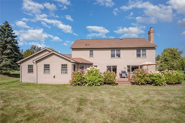 39 Saddle Brook, Pittsford, NY 14534