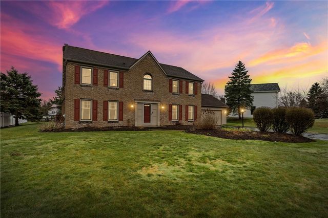 39 Saddle Brook, Pittsford, NY 14534