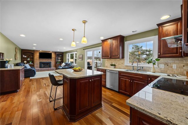 39 Saddle Brook, Pittsford, NY 14534