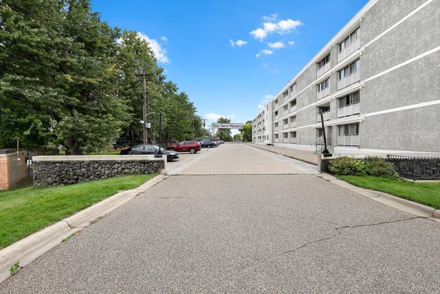 6450 York Avenue S 501, Edina, MN 55435