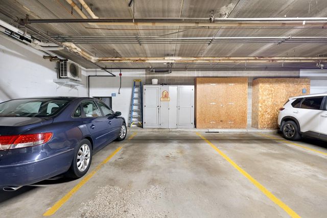 6450 York Avenue S 501, Edina, MN 55435