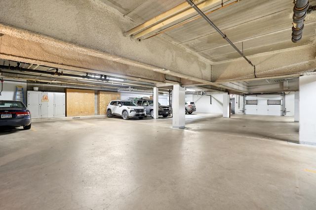 6450 York Avenue S 501, Edina, MN 55435