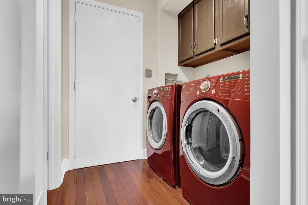 Image 13 of property listing at 20517 BARGENE WAY, Germantown, MD 20874