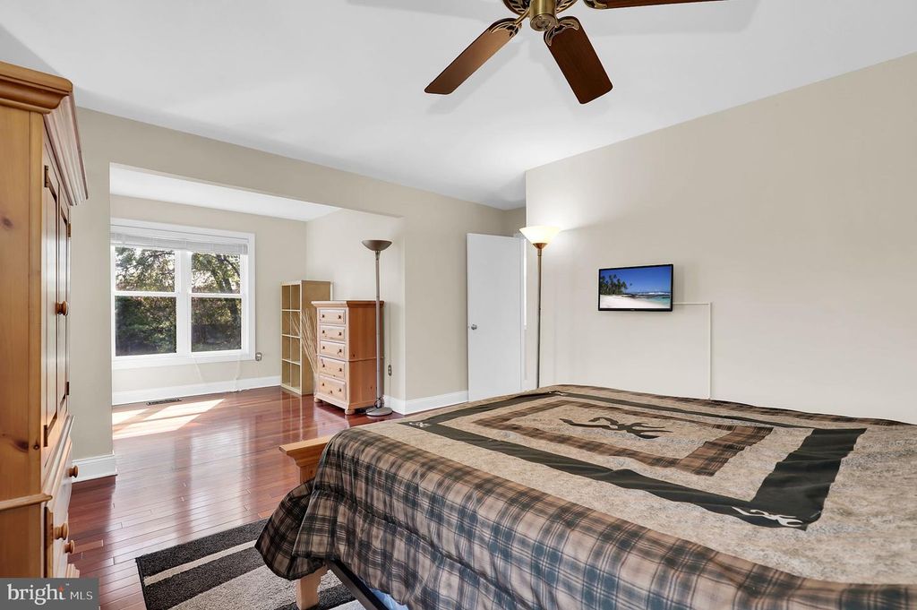 Image 22 of property listing at 20517 BARGENE WAY, Germantown, MD 20874