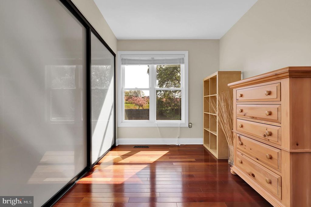 Image 24 of property listing at 20517 BARGENE WAY, Germantown, MD 20874