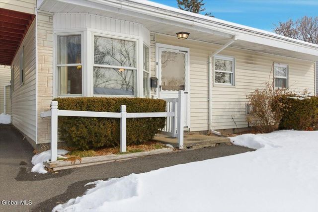 8 Harold Avenue, Colonie, NY 12110