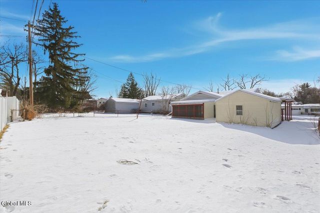 8 Harold Avenue, Colonie, NY 12110