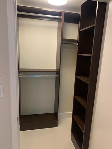 6000 Collins Ave unit 136, Miami Beach, FL 33140