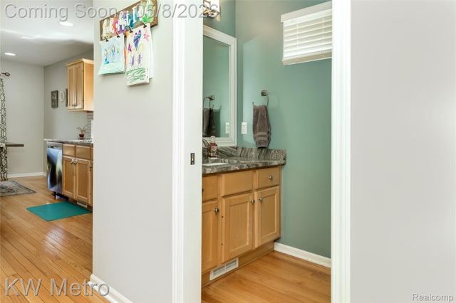 4202 Seeden Street, Waterford Charter Township, MI 48329