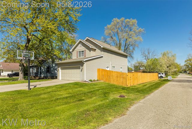 4202 Seeden Street, Waterford Charter Township, MI 48329