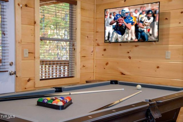 834 String Run Way, Pigeon Forge, TN 37863