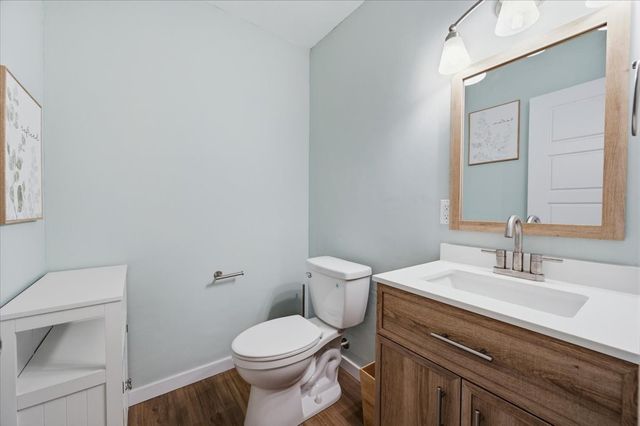 2704 Canyon Trail, Granbury, TX 76048