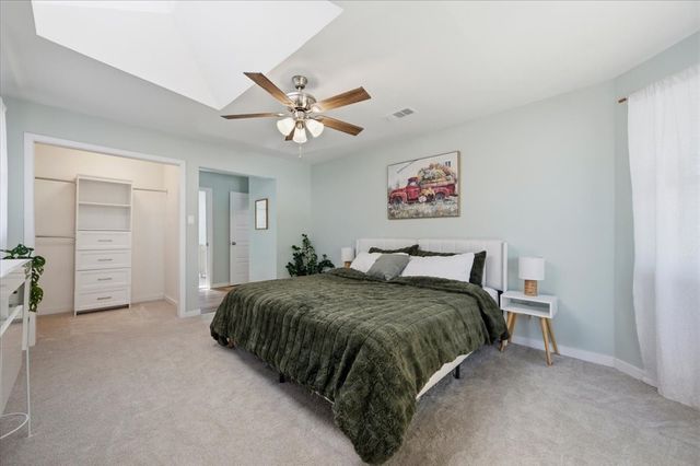 2704 Canyon Trail, Granbury, TX 76048