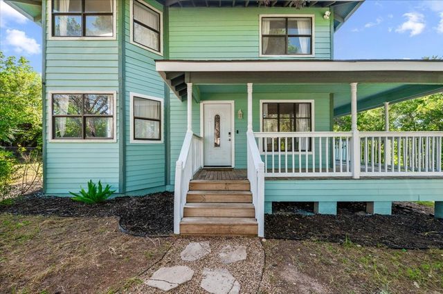 2704 Canyon Trail, Granbury, TX 76048
