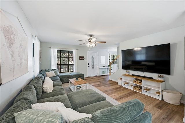2704 Canyon Trail, Granbury, TX 76048