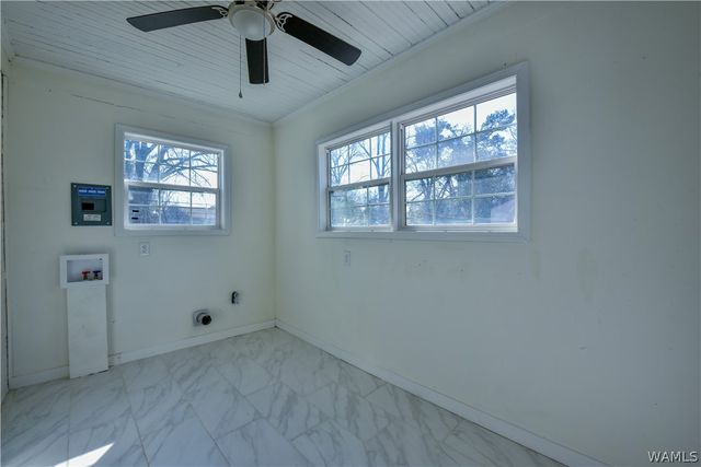 75 Springbrook, Tuscaloosa, AL 35405