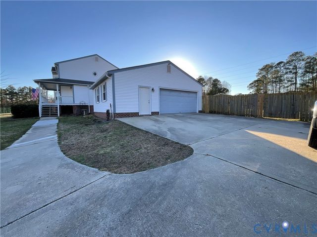 5521 Mica Dr, Prince George, VA 23875