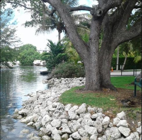 436 NE 77th St Road 6, Miami, FL 33138