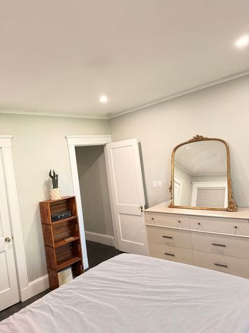 131 Mount Vernon 2, Newton, MA 02458