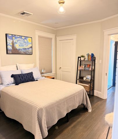131 Mount Vernon 2, Newton, MA 02458