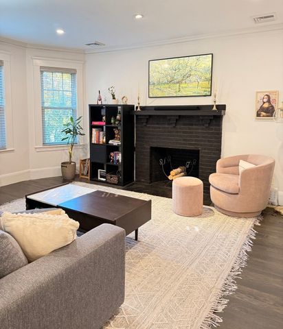 131 Mount Vernon 2, Newton, MA 02458