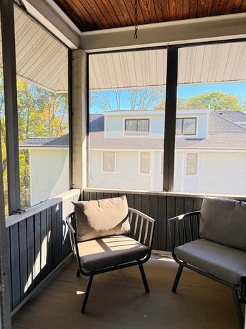 131 Mount Vernon 2, Newton, MA 02458