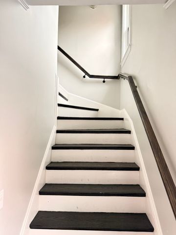 131 Mount Vernon 2, Newton, MA 02458
