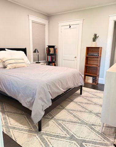 131 Mount Vernon 2, Newton, MA 02458