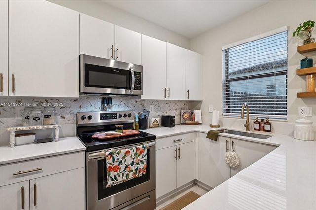 23080 SW 99th Ct, Cutler Bay, FL 33190