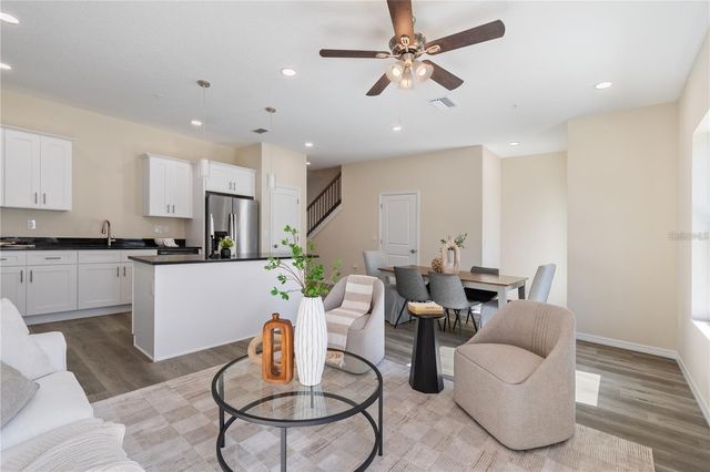 4367 CAMBIO GARDENS COURT, Tampa, FL 33610