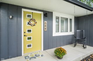 644 Lakeview Drive, Zionsville, IN 46077