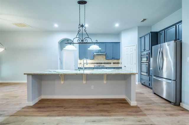 2102 Chincho DR, Pflugerville, TX 78660