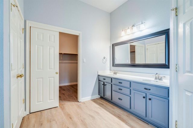 2102 Chincho DR, Pflugerville, TX 78660