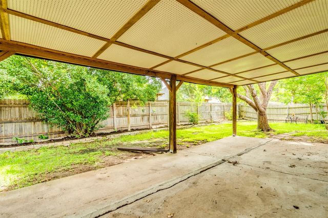 2102 Chincho DR, Pflugerville, TX 78660