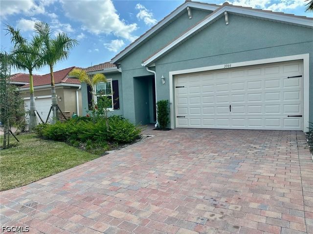 3944 Crosswater DR, North Fort Myers, FL 33917