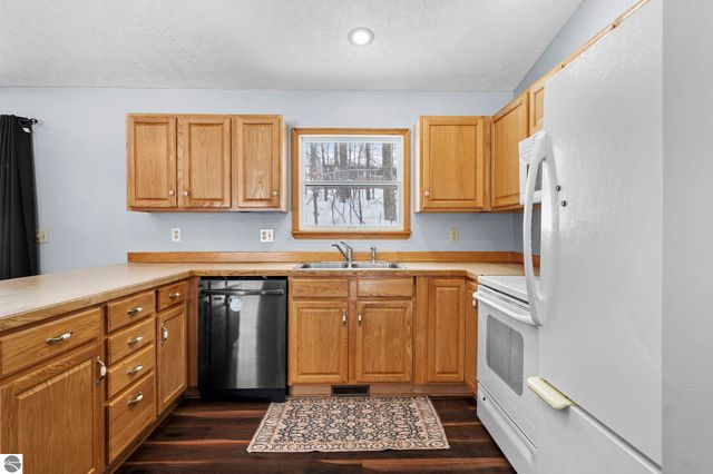 852 Eden Street, Kingsley, MI 49649