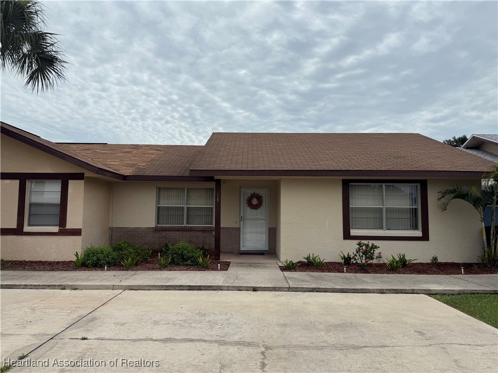117 Voss Court, Sebring, FL 33876