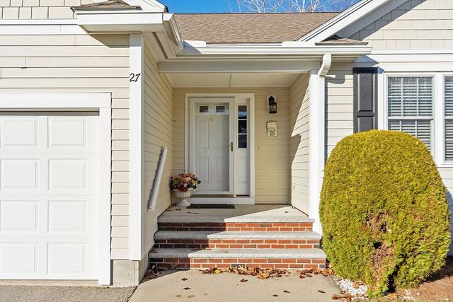 27 Russell Farm Dr 27, Methuen, MA 01844