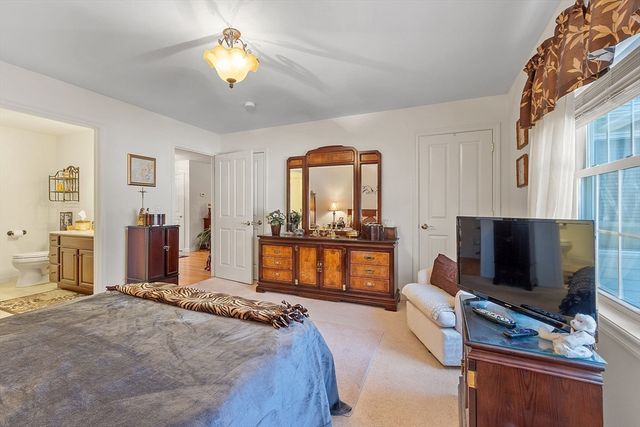 27 Russell Farm Dr 27, Methuen, MA 01844