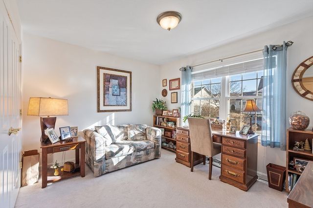 27 Russell Farm Dr 27, Methuen, MA 01844