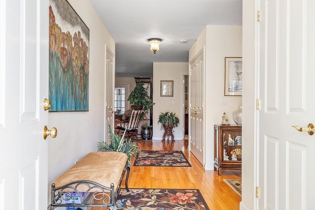 27 Russell Farm Dr 27, Methuen, MA 01844