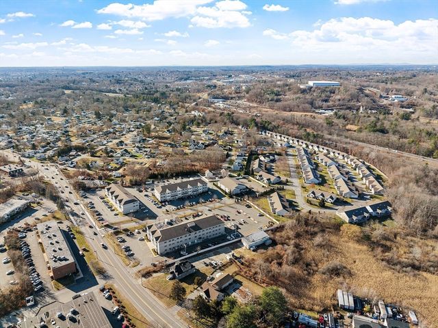 27 Russell Farm Dr 27, Methuen, MA 01844