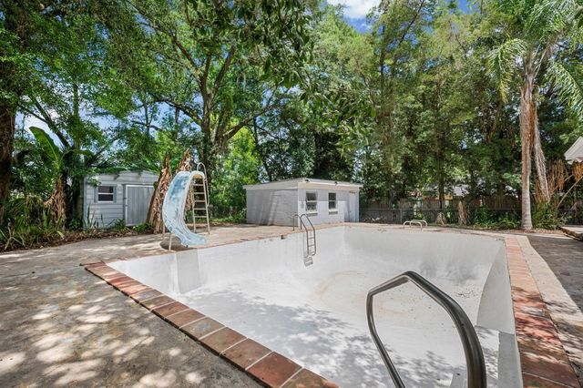 924 VALMAR STREET, Brandon, FL 33511