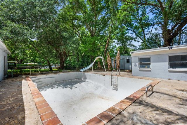 924 VALMAR STREET, Brandon, FL 33511