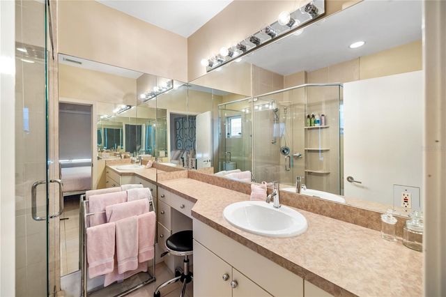 5004 64TH DR W, Bradenton, FL 34210