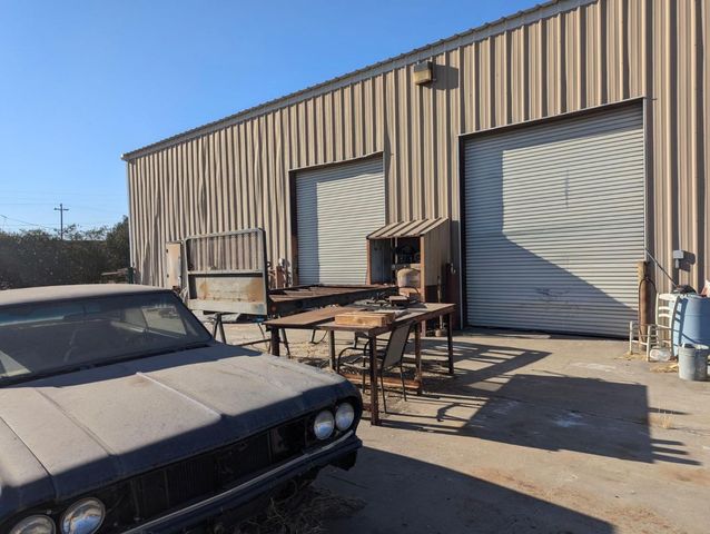 4660 E Morse Rd, Lodi, CA 95240