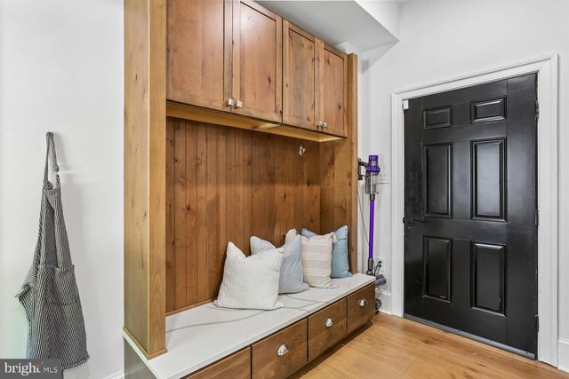 9925 CONESTOGA WAY, Potomac, MD 20854
