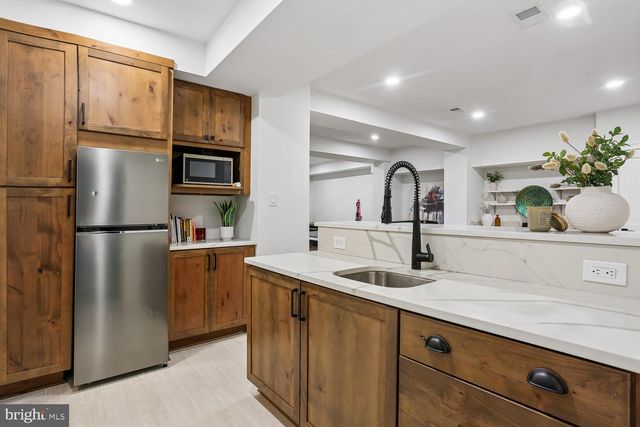 9925 CONESTOGA WAY, Potomac, MD 20854