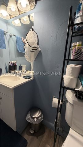 2027 NW 1st Ter R, Miami, FL 33125